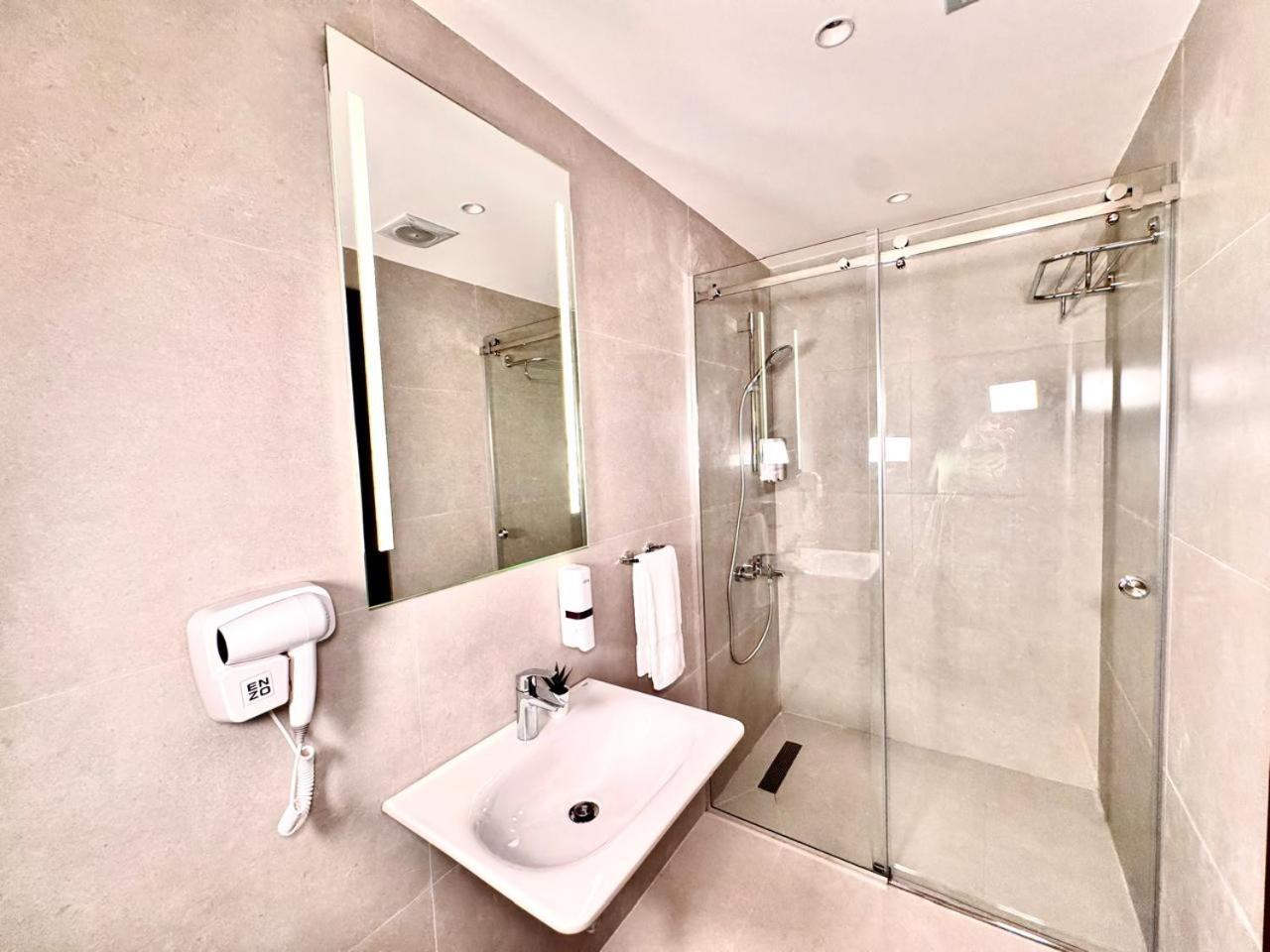 New Merryland Hotel Амман Екстер'єр фото