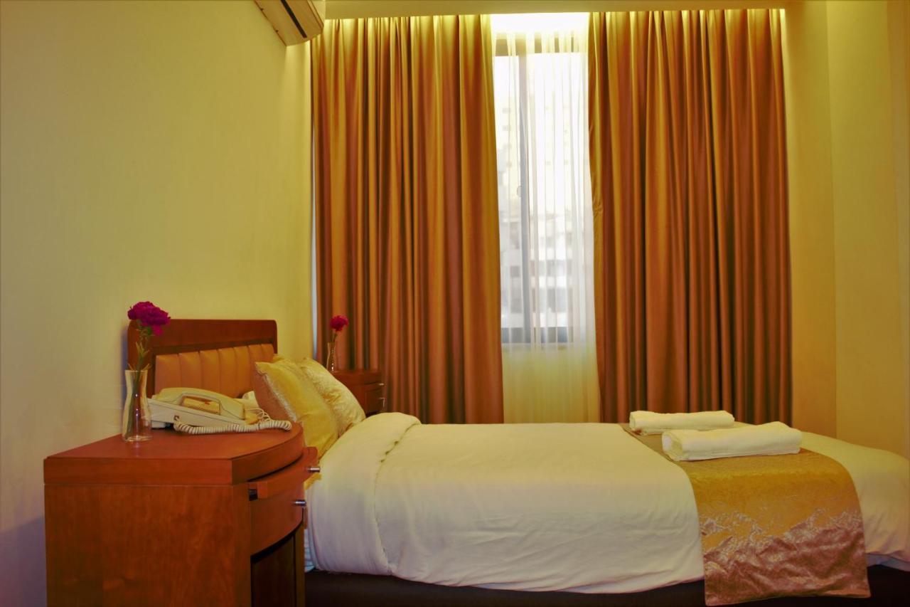 New Merryland Hotel Амман Екстер'єр фото